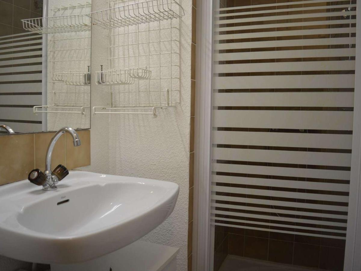 Studio Cabine A St-Raphael Avec Terrasse Et Parking, A 100M De La Plage - Fr-1-226A-23 Saint-Raphaël Екстериор снимка