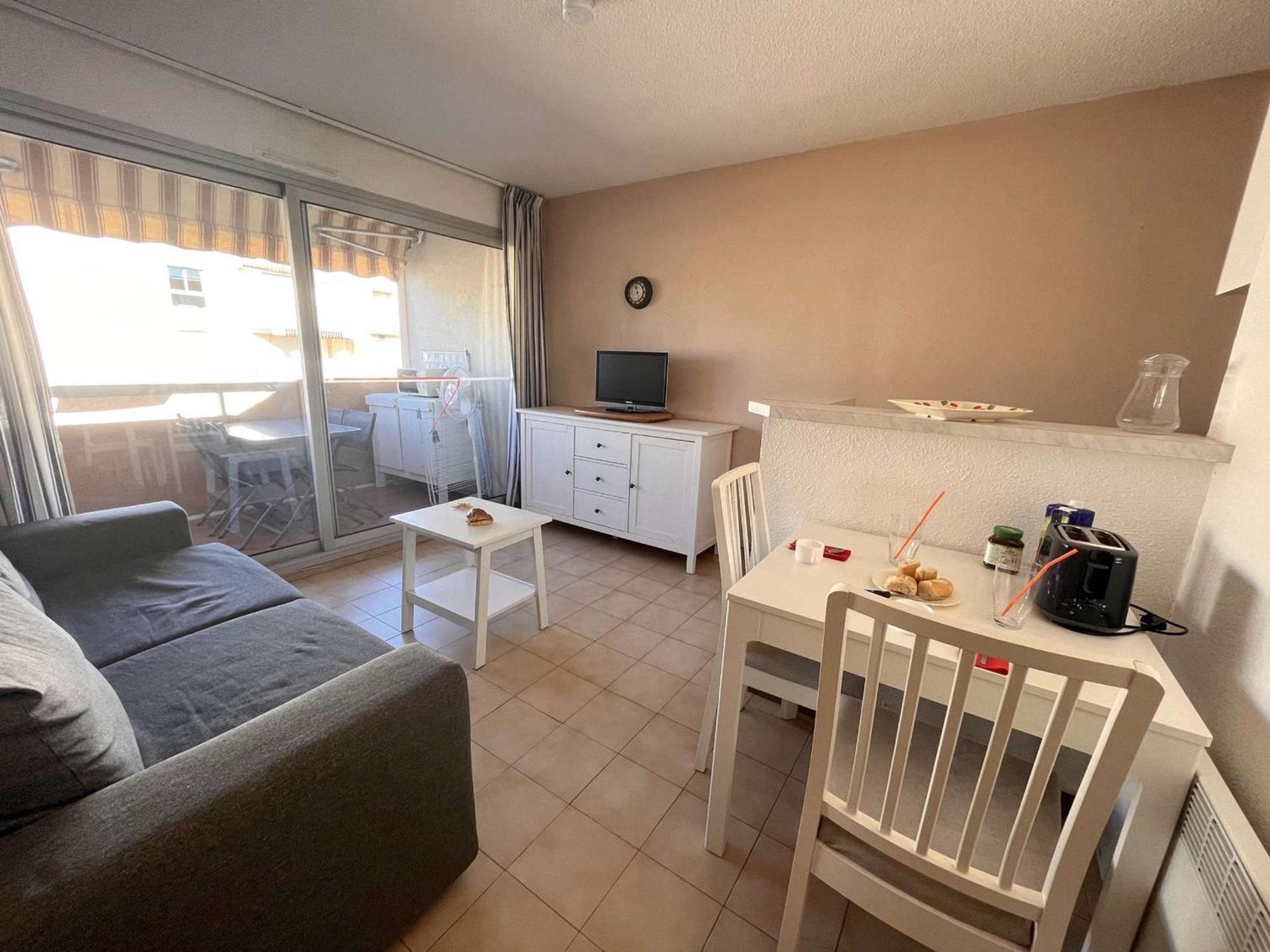 Studio Cabine A St-Raphael Avec Terrasse Et Parking, A 100M De La Plage - Fr-1-226A-23 Saint-Raphaël Екстериор снимка