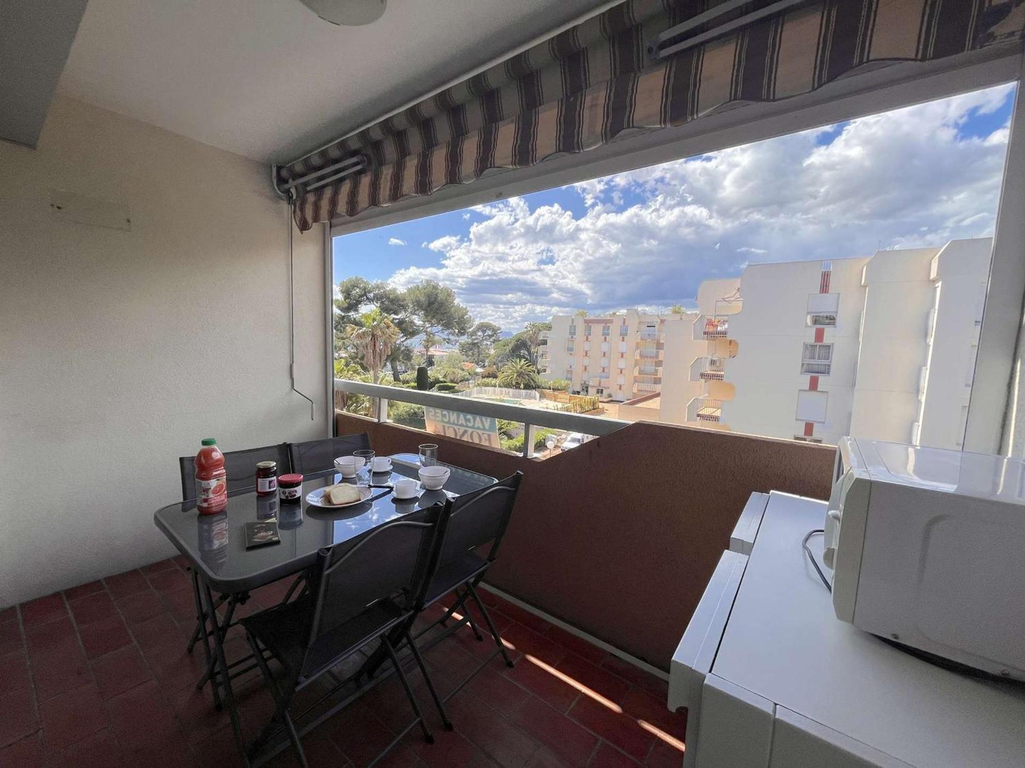 Studio Cabine A St-Raphael Avec Terrasse Et Parking, A 100M De La Plage - Fr-1-226A-23 Saint-Raphaël Екстериор снимка